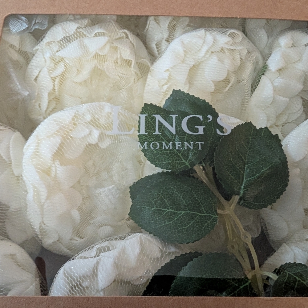Ivory Ling's Moment Floral